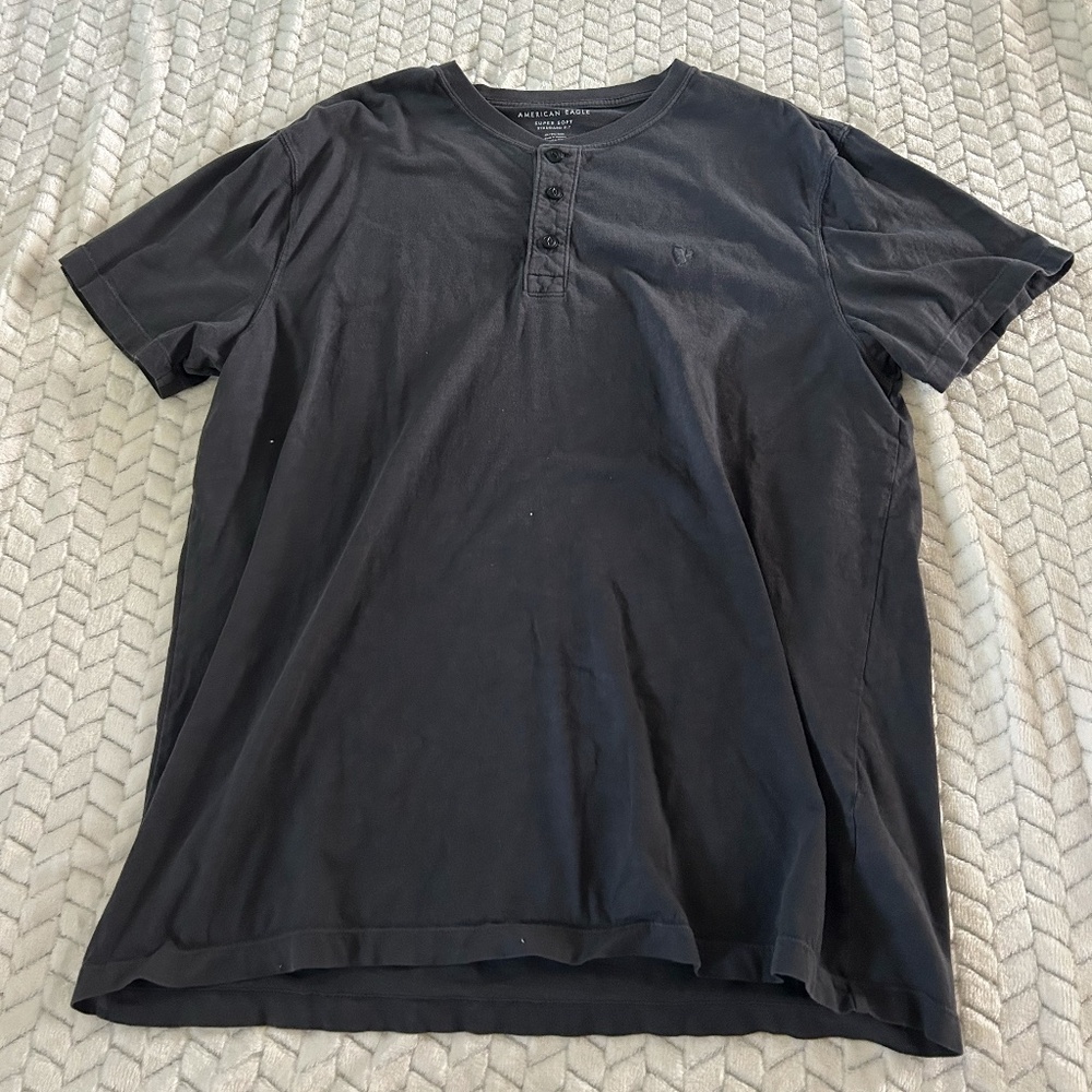 American Eagle shirt